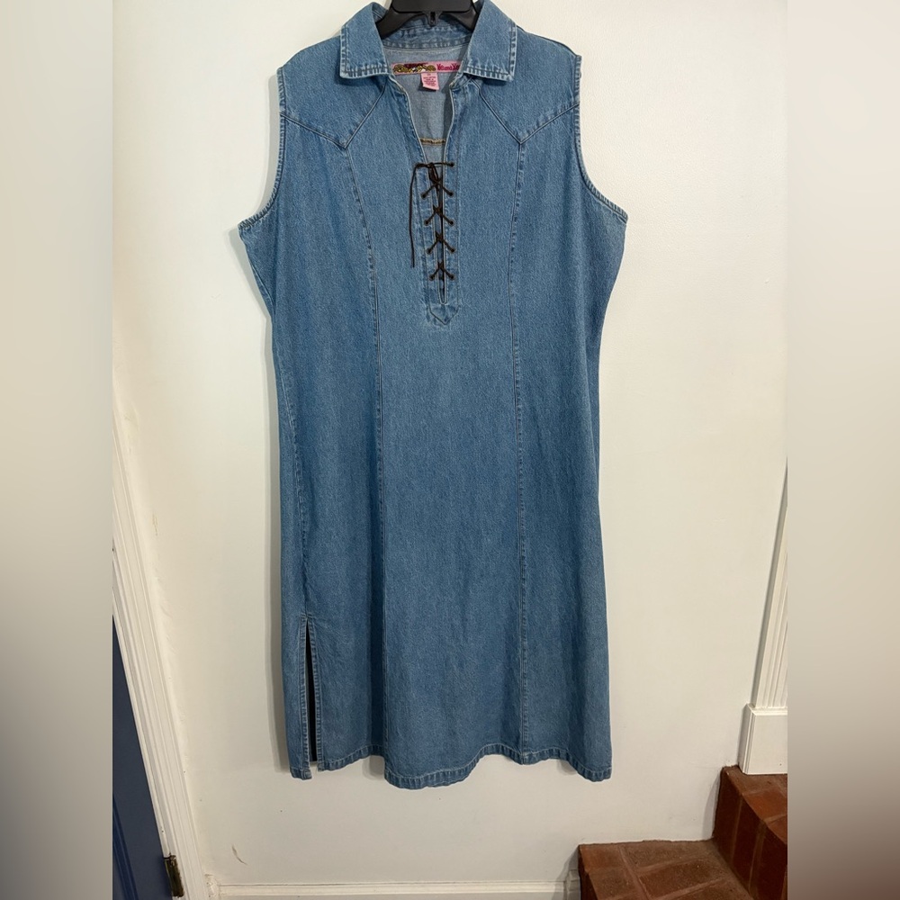 Me and You Sleeveless Denim Lace-Up Dress Size XXL